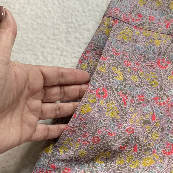 Nike Golf Women's Size 4 Colorful Paisley Floral Bermuda Golf Shorts Lightweight - Picture 5 of 12